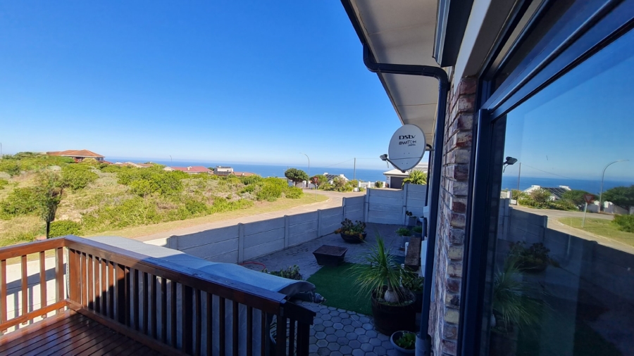 3 Bedroom Property for Sale in Dana Bay Western Cape